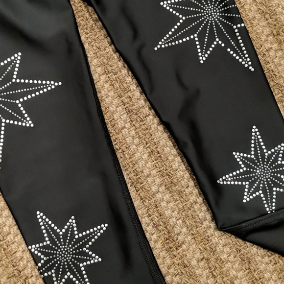 Electric Yoga Studded Sparkle Star Tights Leggings - Picture 2 of 7
